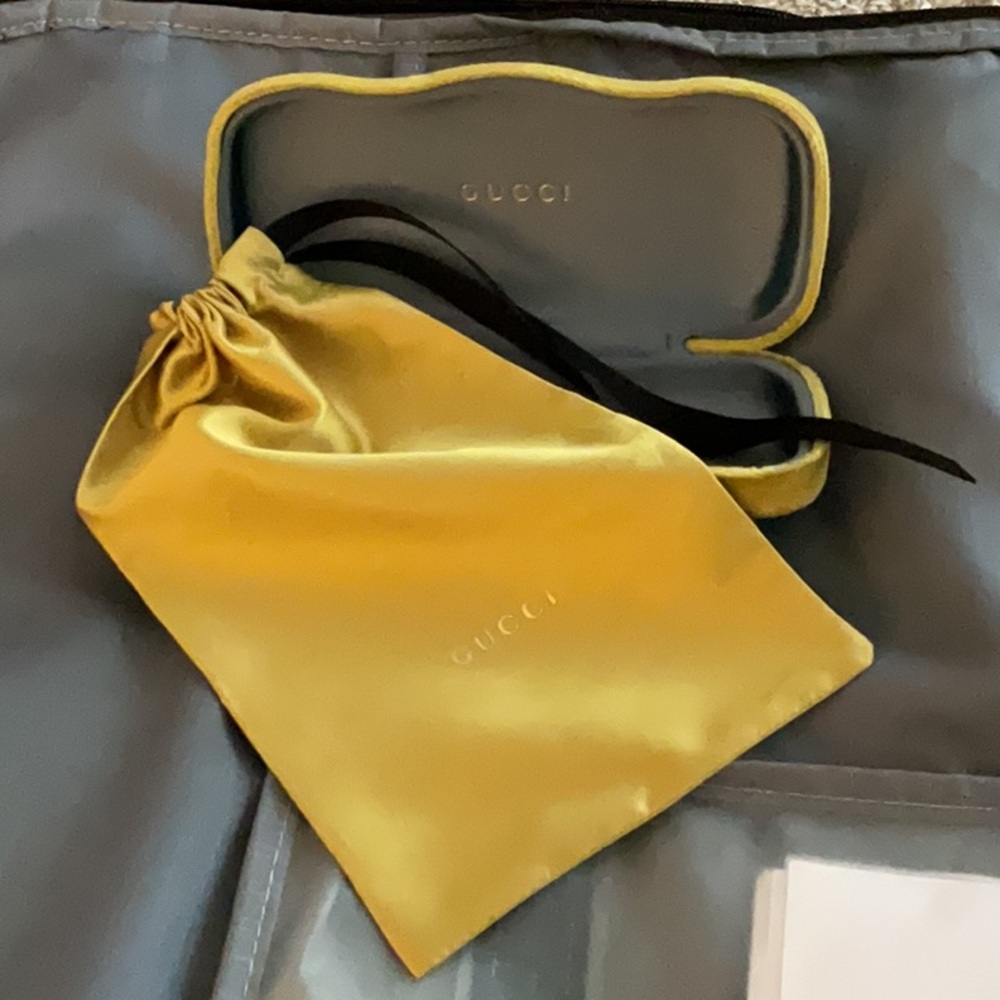 Gucci Sunglasses case set